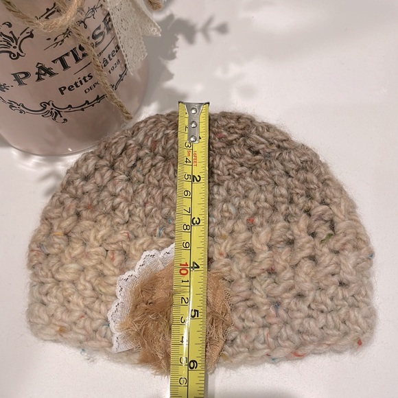 Artisan knitted infant hat. Perfect condition. - Picture 4 of 4